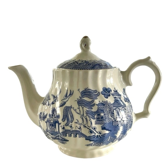 wessex Other - Blue Willow Swirl China Teapot by Wessex Collection England Vintage